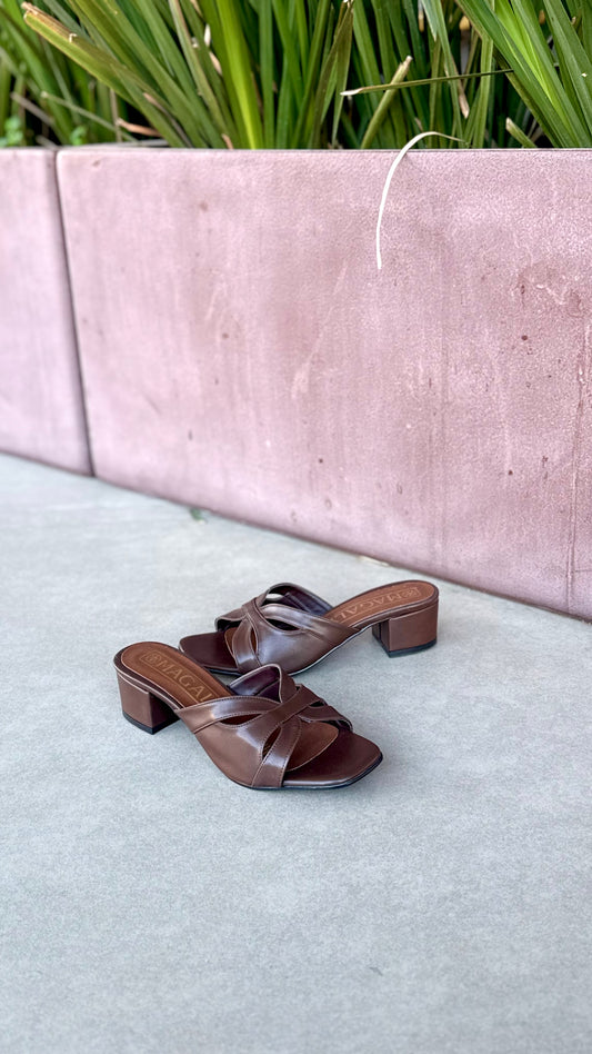 1123 tacón bajito mariposa