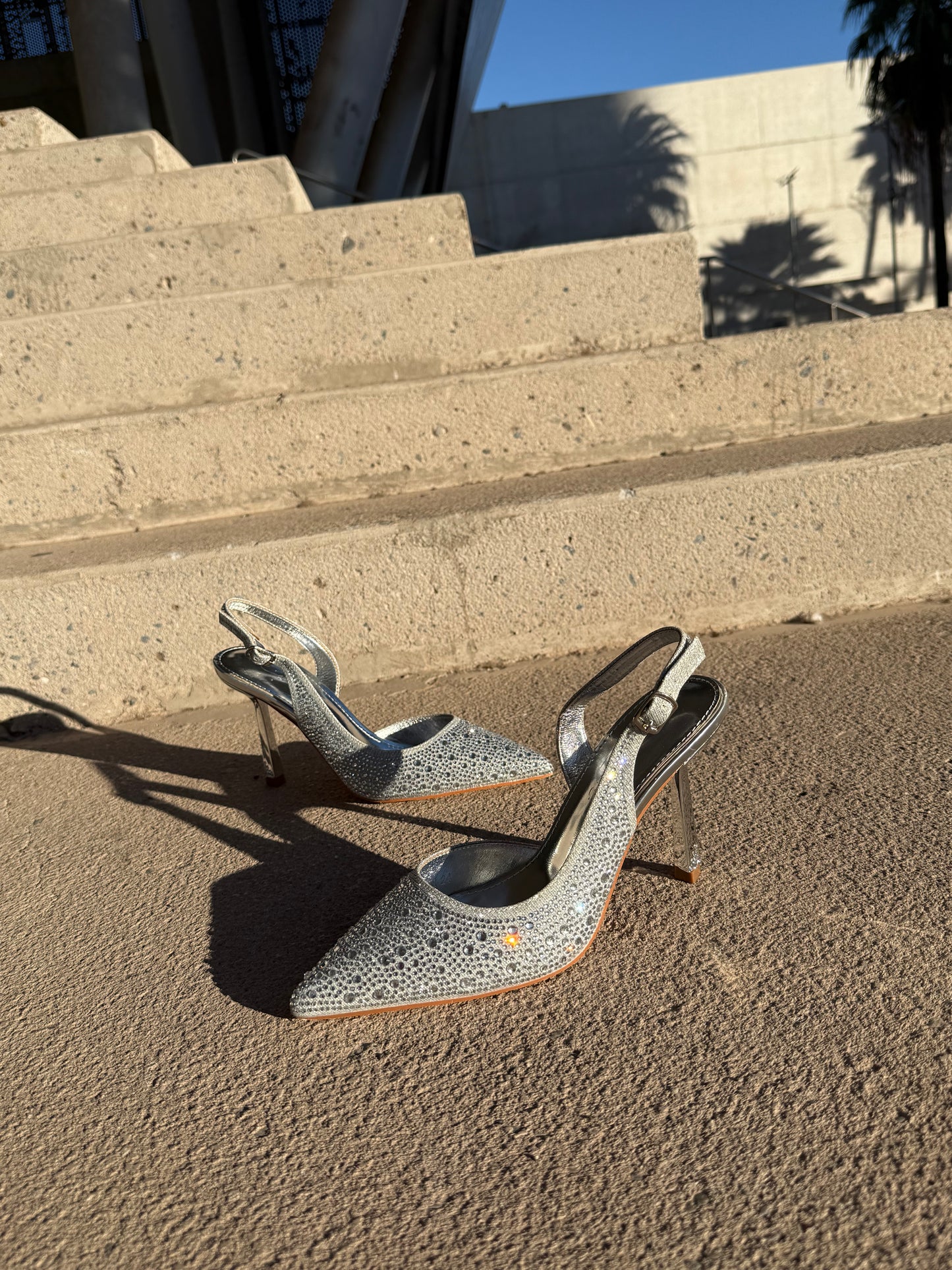 Greta. Stiletto de pedreria