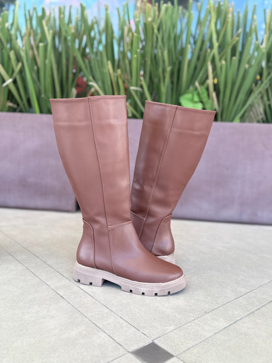 Mod. 3884 Bota de piso larga
