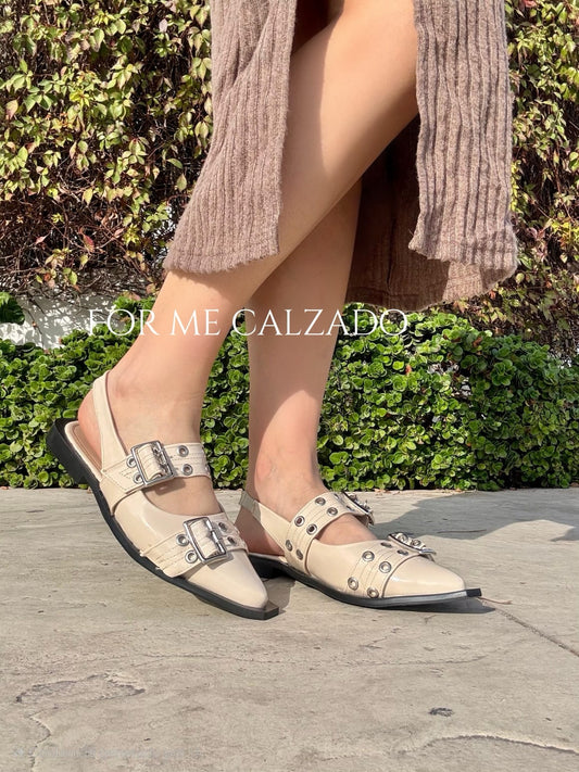 Mod. 022 Zapatito hebillas