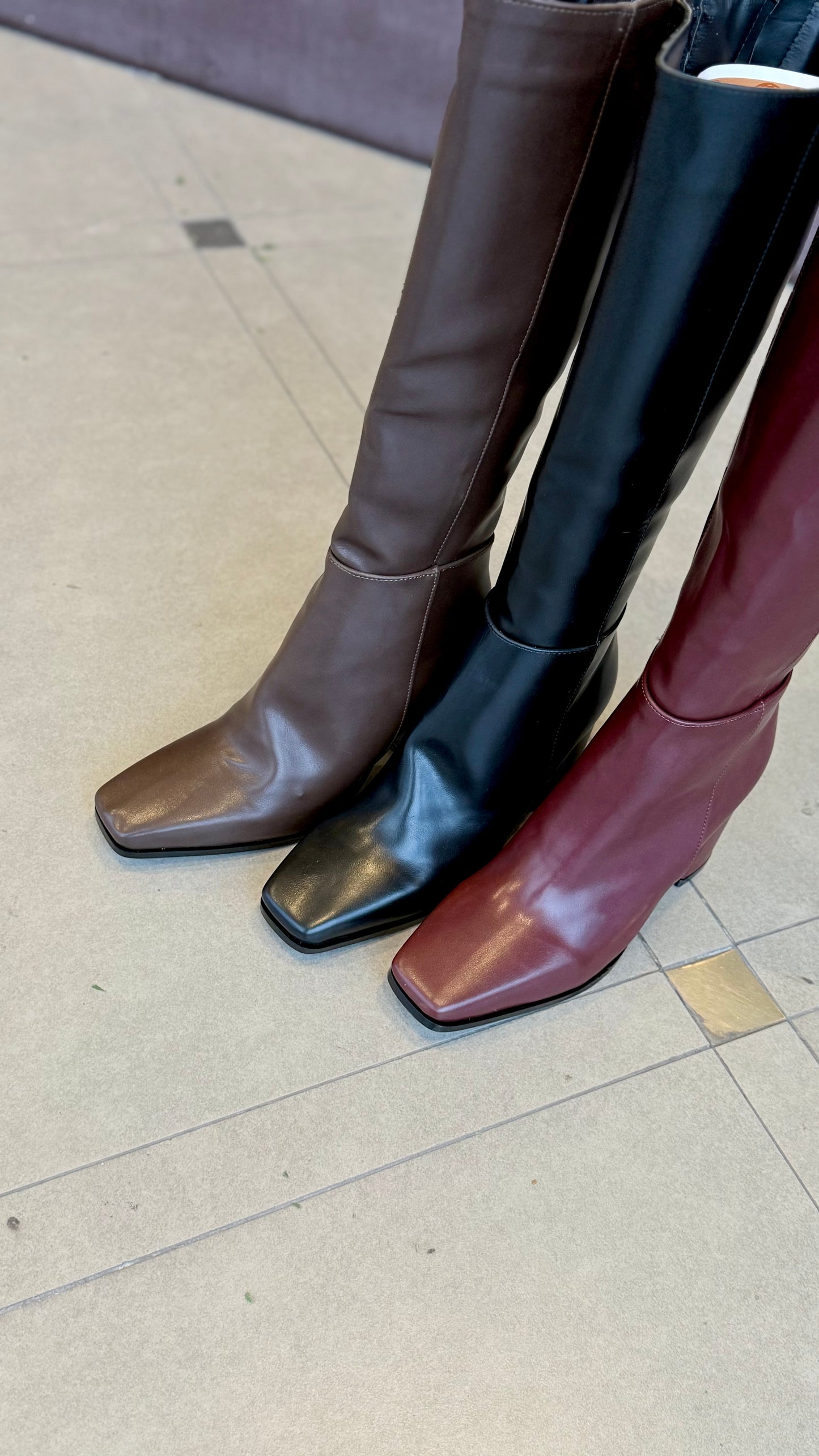 Mod 9767 Bota tacón recto