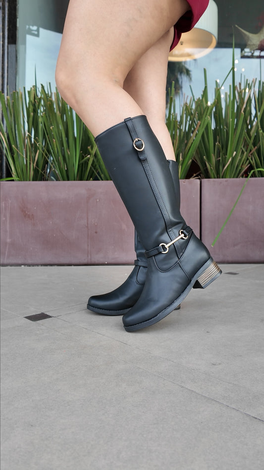 Mod. 555 Bota de piso hebilla dorada