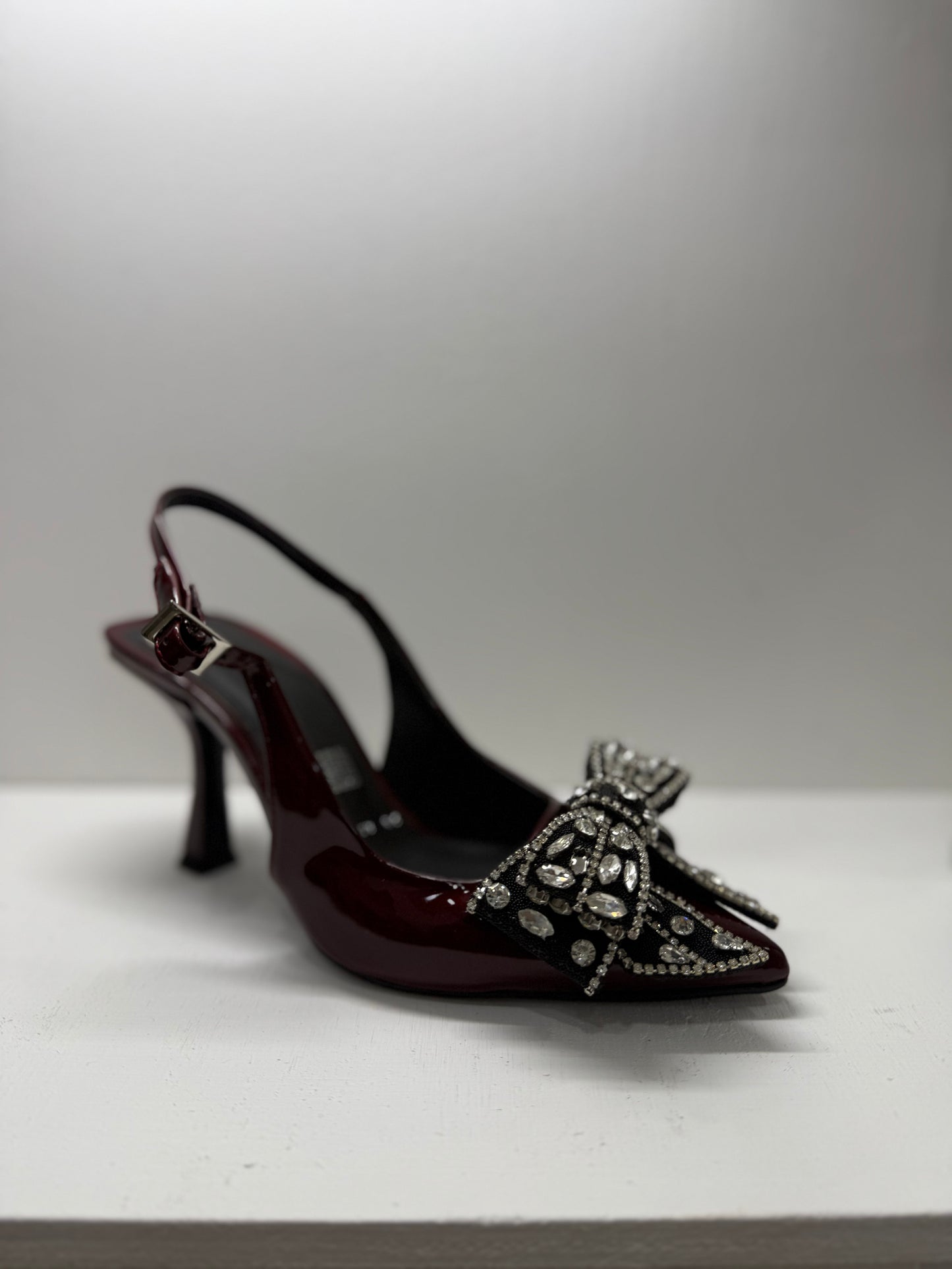 Km 85. Princesa cerrada con moño al frente