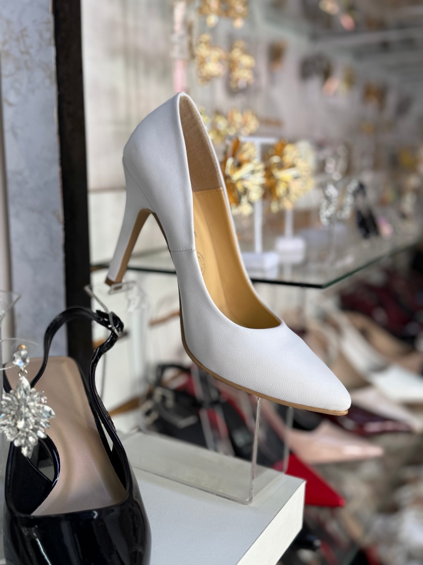 2970. Stiletto básico