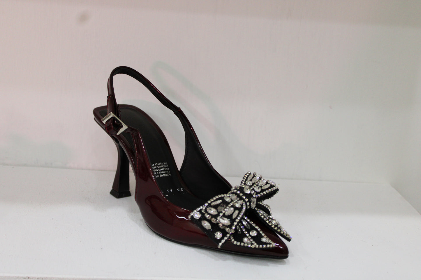 Km 85. Princesa cerrada con moño al frente