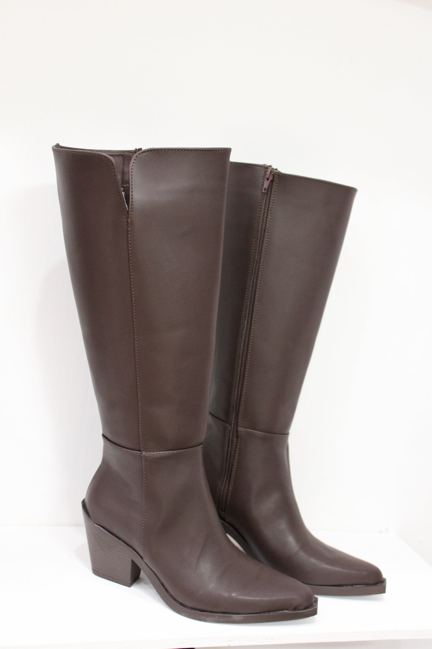 Katy 408. Bota vaquera sin costuras