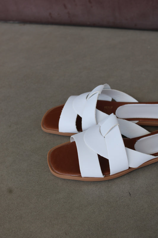 Zara sandalia entrecruzada